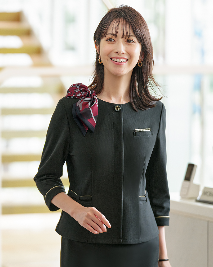 超美品　大きいサイズ19　フォーク ヌーヴォ 七分袖オーバーブラウス　事務服制服 超美品 大きいサイズ19 フォーク ヌーヴォ 七分袖オーバーブラウス