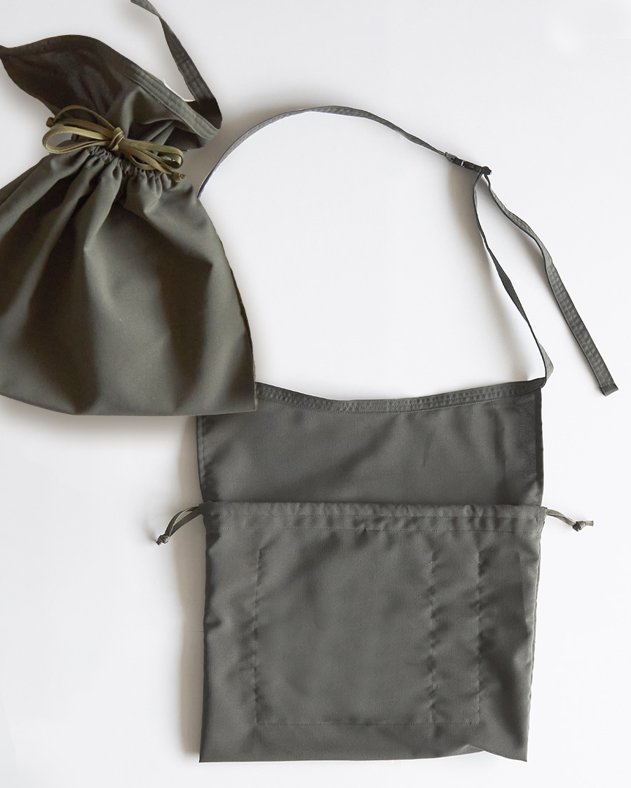 ブロード】大三角巾 | ユニフォーム総合メーカーのサーヴォ公式通販