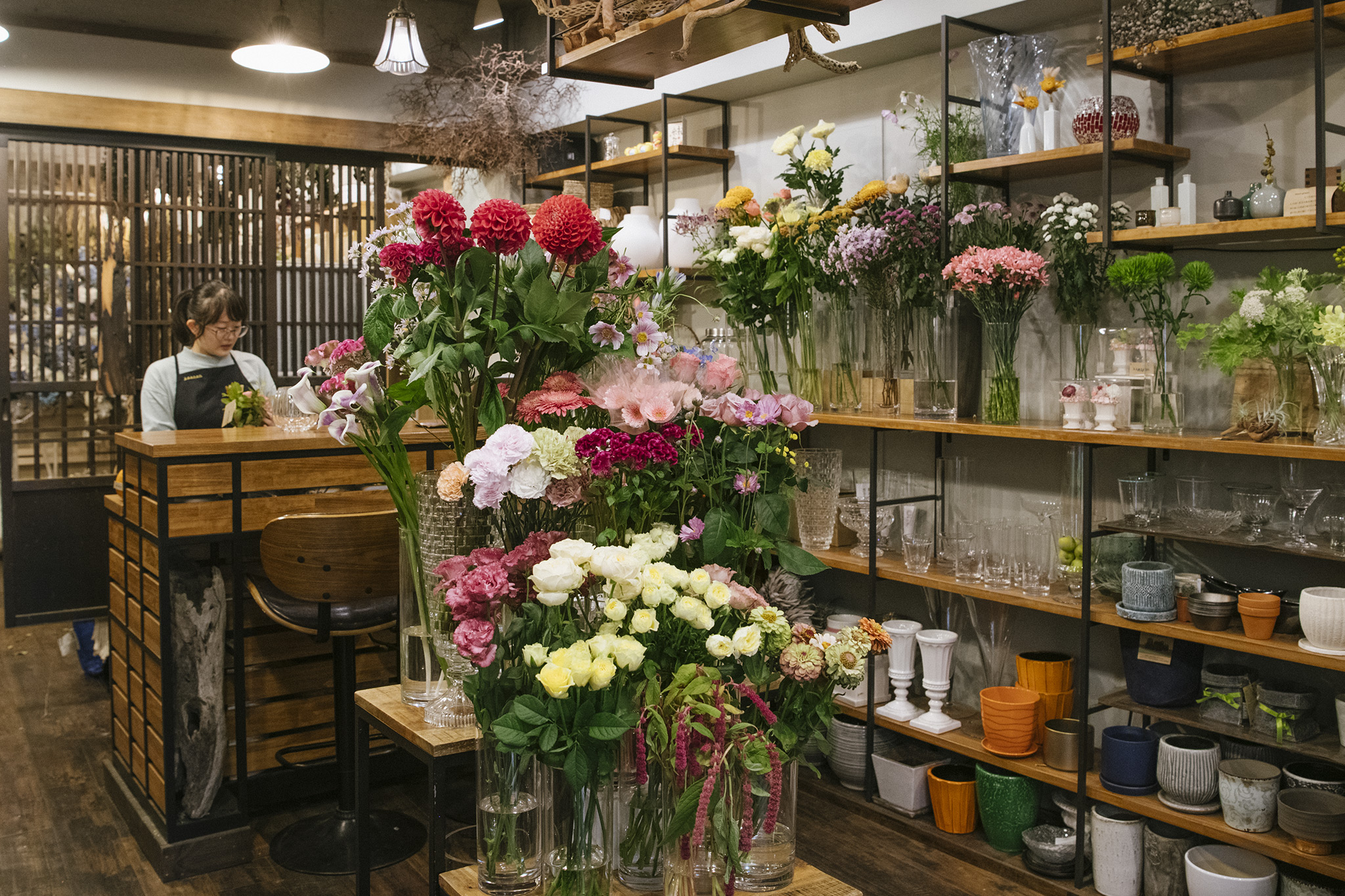 ご着用事例】株式会社花音様・花店の場合｜RASHIKI